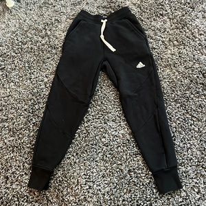 Men's Adidas FeelCozy sweats